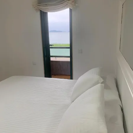 Lägenhet 2 Con Vistas Y 2 Terrazas En Primera Linea Playa Samil Vigo