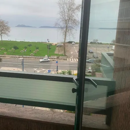 2 Con Vistas Y 2 Terrazas En Primera Linea Playa Samil