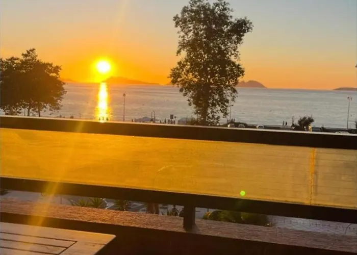 2 Con Vistas Y 2 Terrazas En Primera Linea Playa Samil Apartament